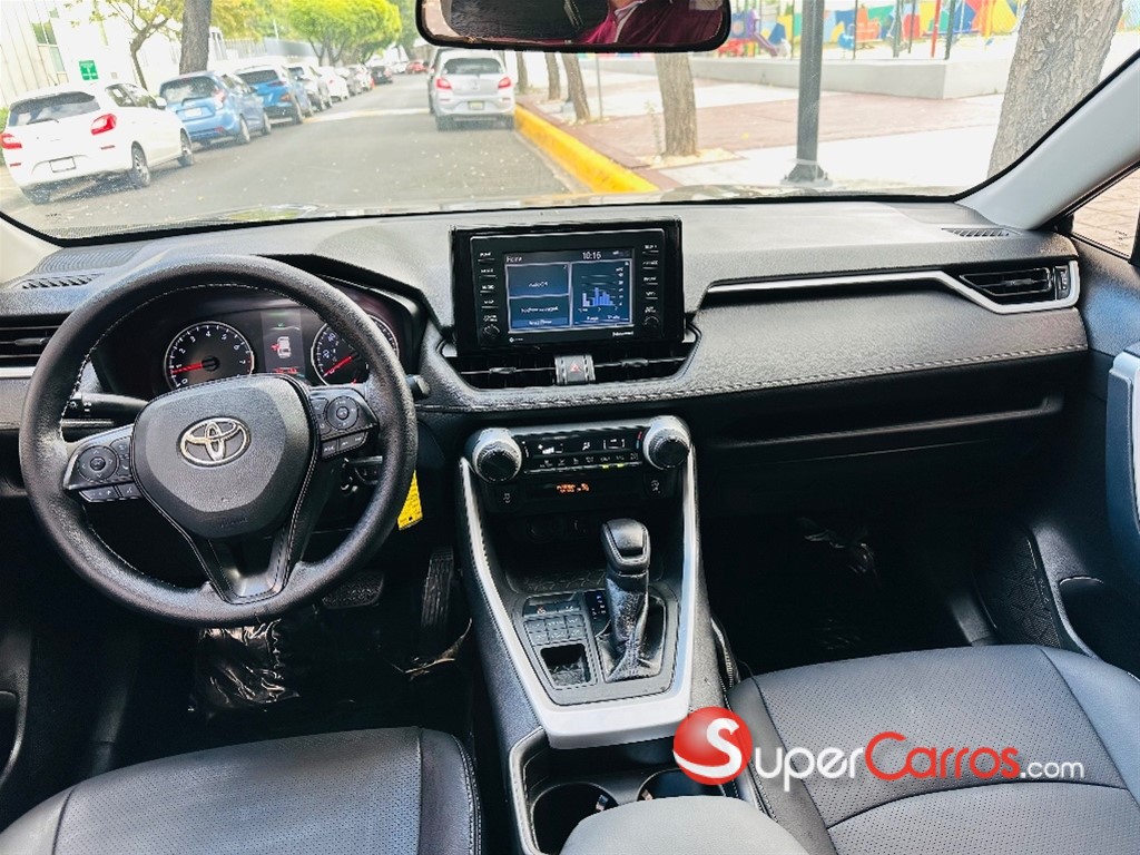 2021 Toyota RAV4 LE PLUS — foto 9 / 12