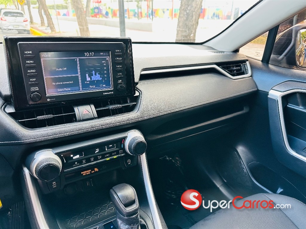 2021 Toyota RAV4 LE PLUS — foto 10 / 12