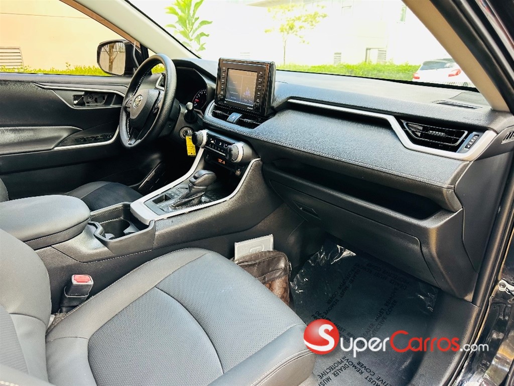 2021 Toyota RAV4 LE PLUS — foto 12 / 12