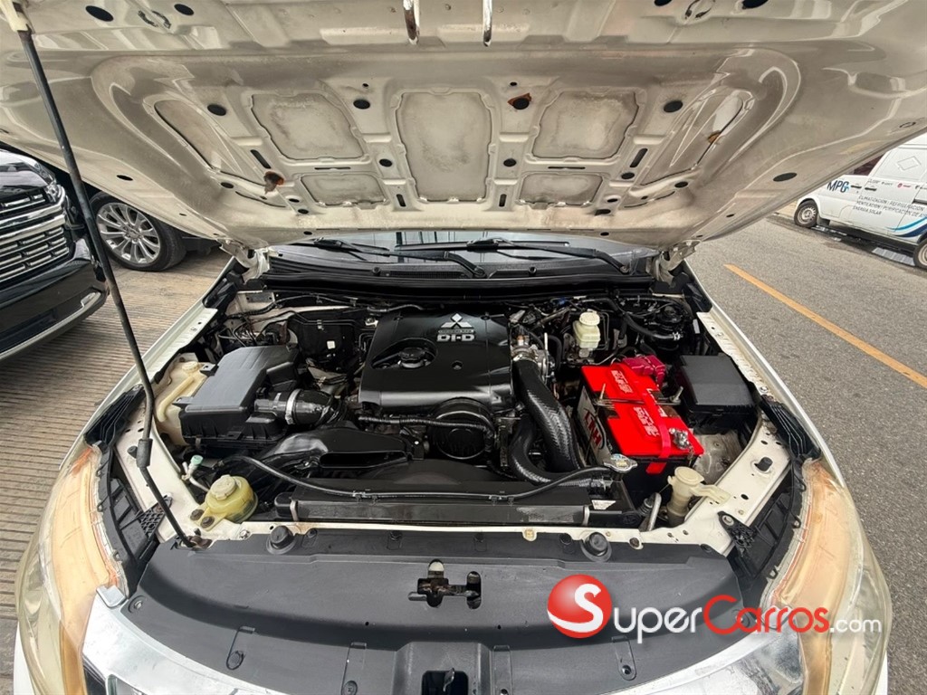 2016 Mitsubishi Motors L 200 Sportero — foto 9 / 9