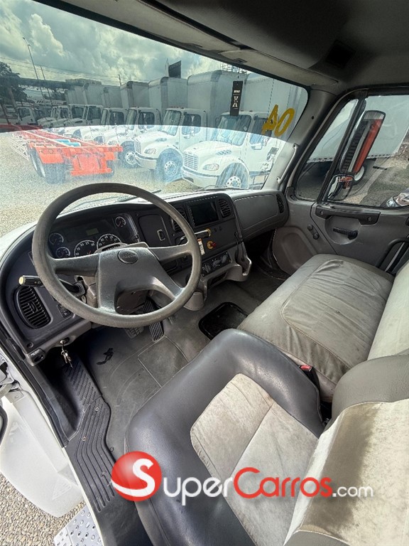 2004 Freightliner M2 — foto 4 / 7