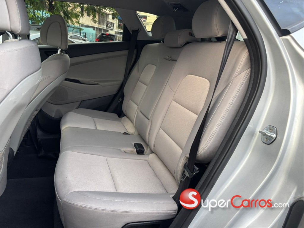 2018 Hyundai Tucson SEL — foto 8 / 12