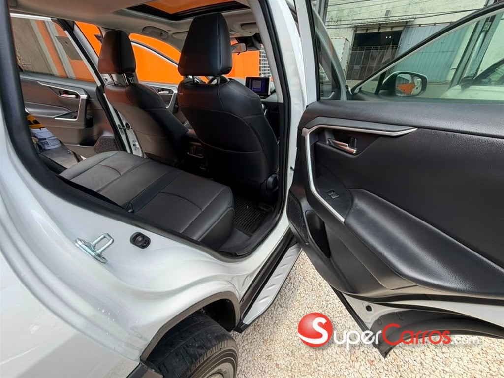 2024 Toyota RAV4 XLE Premium — foto 3 / 12