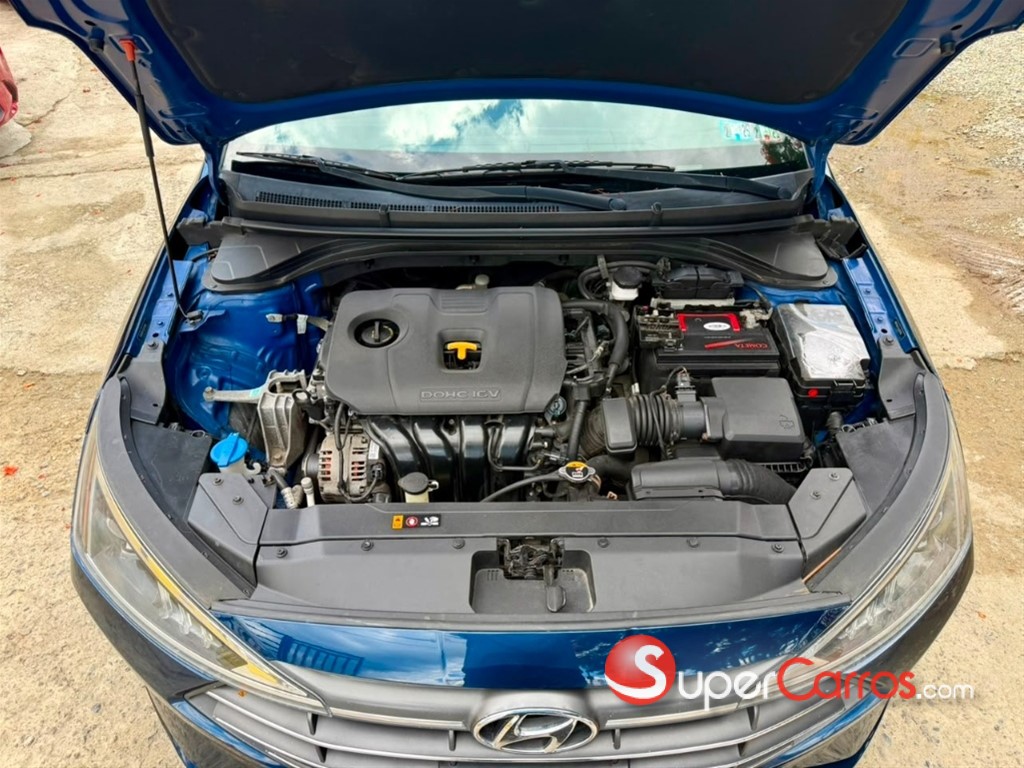 2020 Hyundai Elantra SE — foto 2 / 10