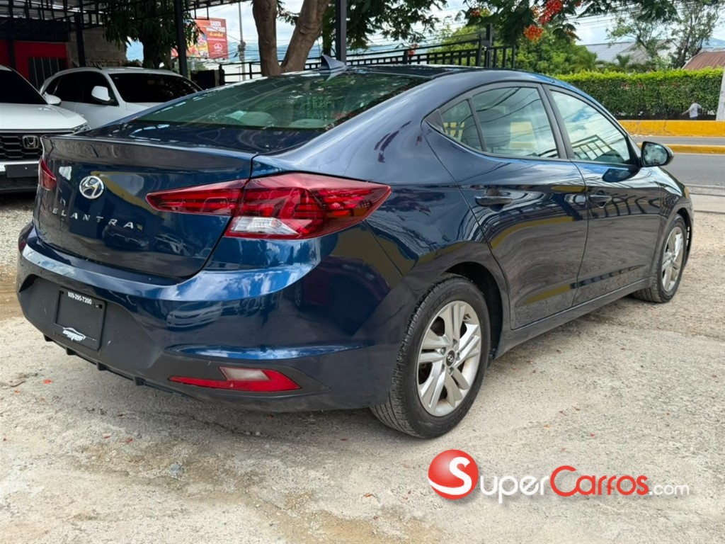 2020 Hyundai Elantra SE — foto 5 / 10