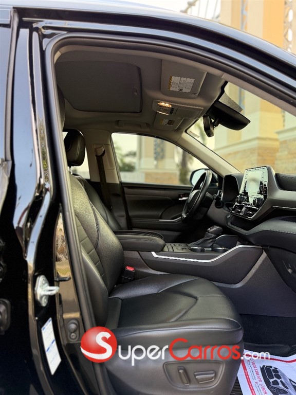 2021 Toyota Highlander XLE — foto 5 / 11