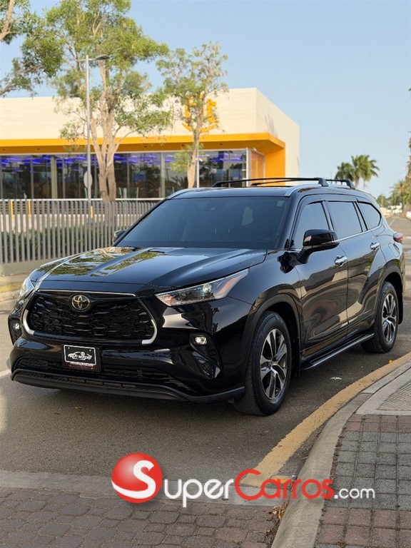 2021 Toyota Highlander XLE — foto 10 / 11
