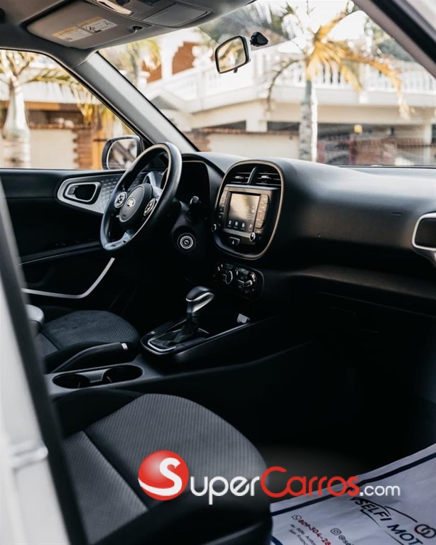 2020 Kia Soul — foto 10 / 11