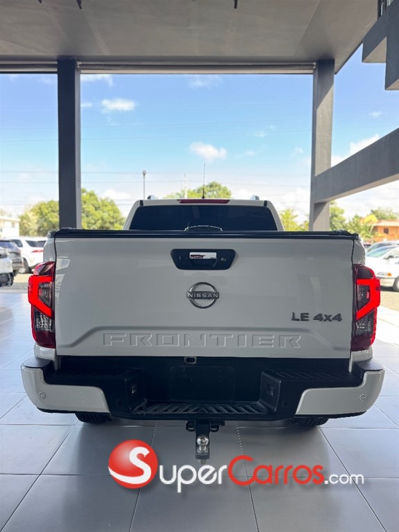 2025 Nissan Frontier LE — foto 3 / 10