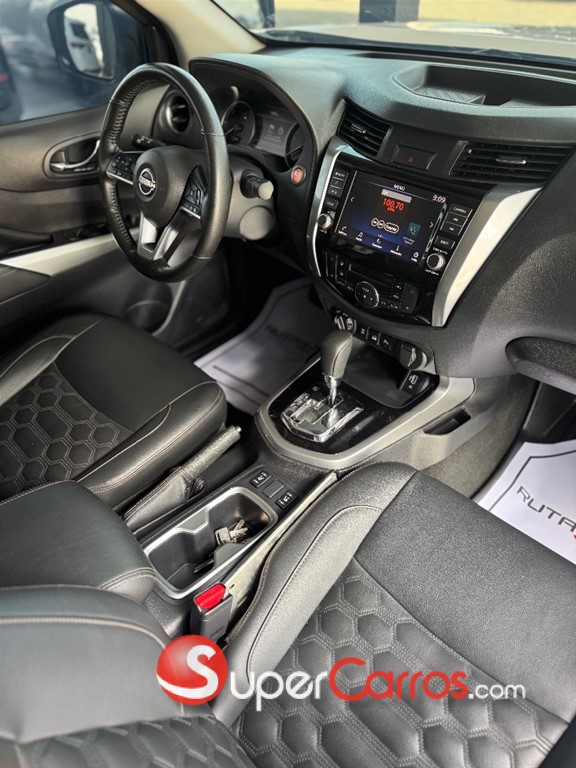 2025 Nissan Frontier LE — foto 5 / 10
