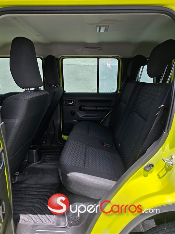 2025 Suzuki Jimny GLX — foto 6 / 12