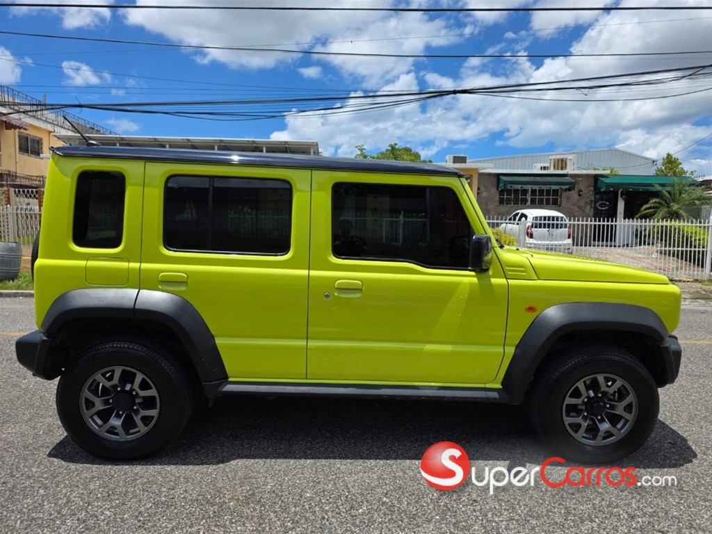 2025 Suzuki Jimny GLX — foto 8 / 12
