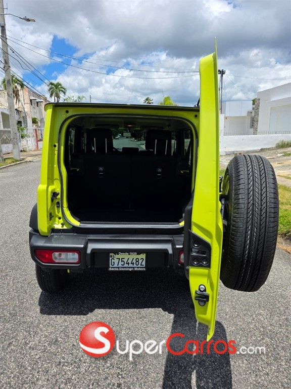 2025 Suzuki Jimny GLX — foto 9 / 12