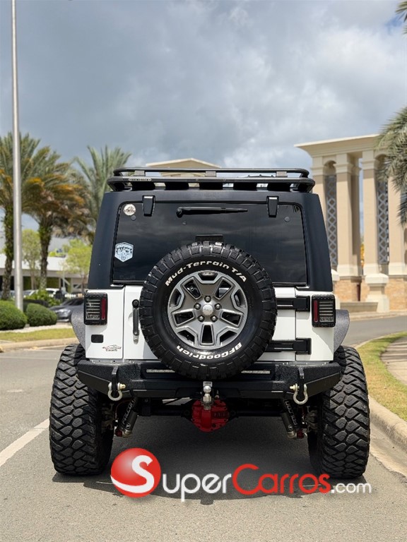2011 Jeep Wrangler Sahara Unlimited — foto 10 / 12