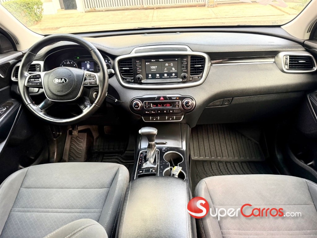 2020 Kia Sorento LX — foto 7 / 12