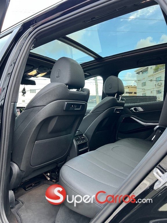 2021 BMW X 5 XDRIVE 40i — foto 8 / 10