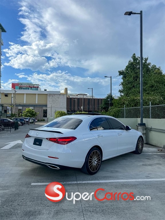 2024 Mercedes-Benz Clase C 300 — foto 6 / 10