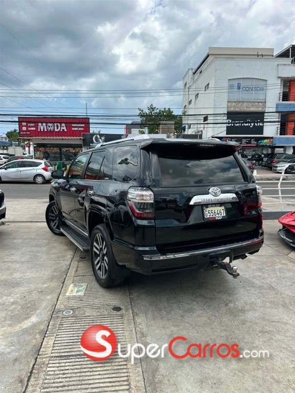 2016 Toyota 4 Runner Limited — foto 2 / 8