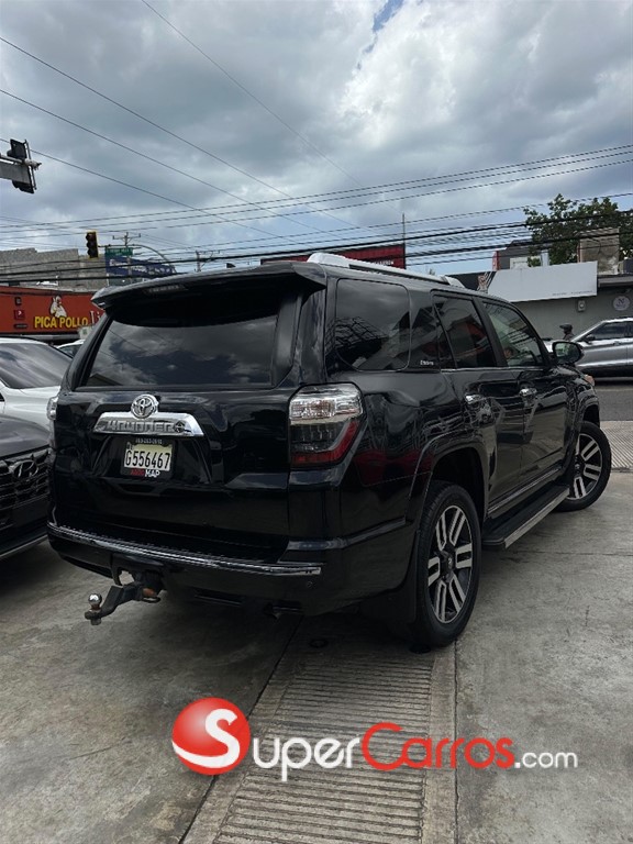 2016 Toyota 4 Runner Limited — foto 3 / 8