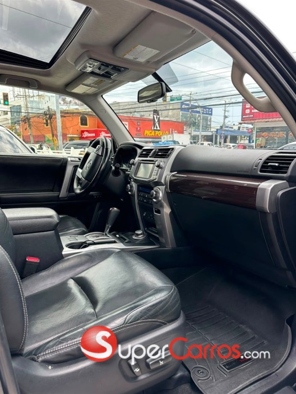 2016 Toyota 4 Runner Limited — foto 5 / 8