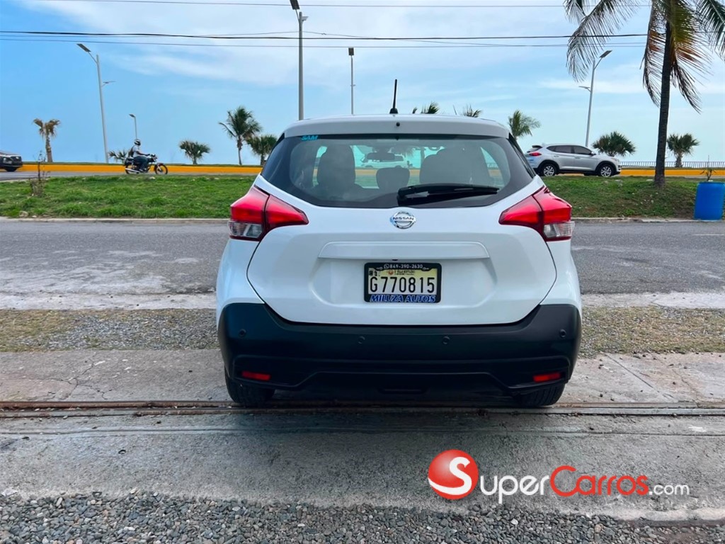 2020 Nissan Kicks SV — foto 4 / 11