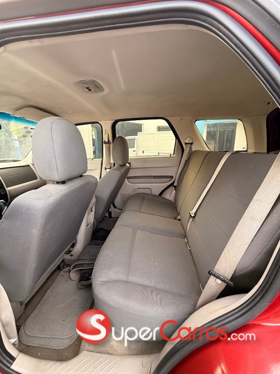 2010 Ford Escape — foto 6 / 10