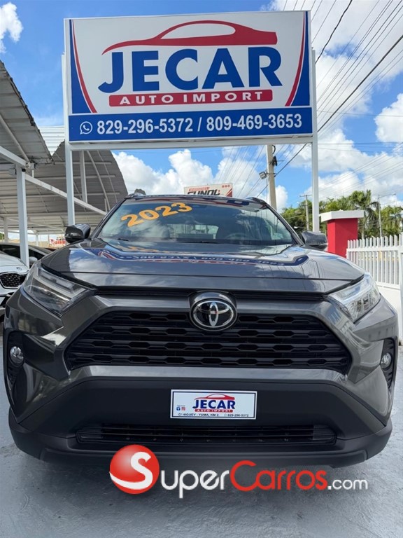 2023 Toyota RAV4 XLE — foto 2 / 11