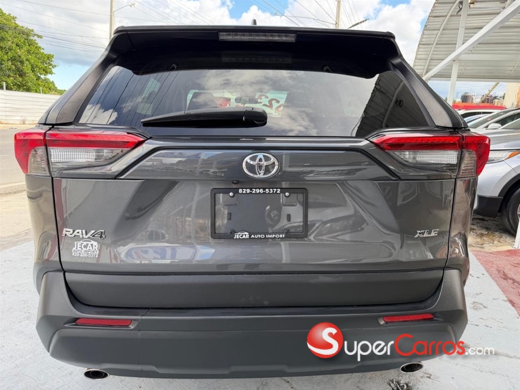 2023 Toyota RAV4 XLE — foto 5 / 11