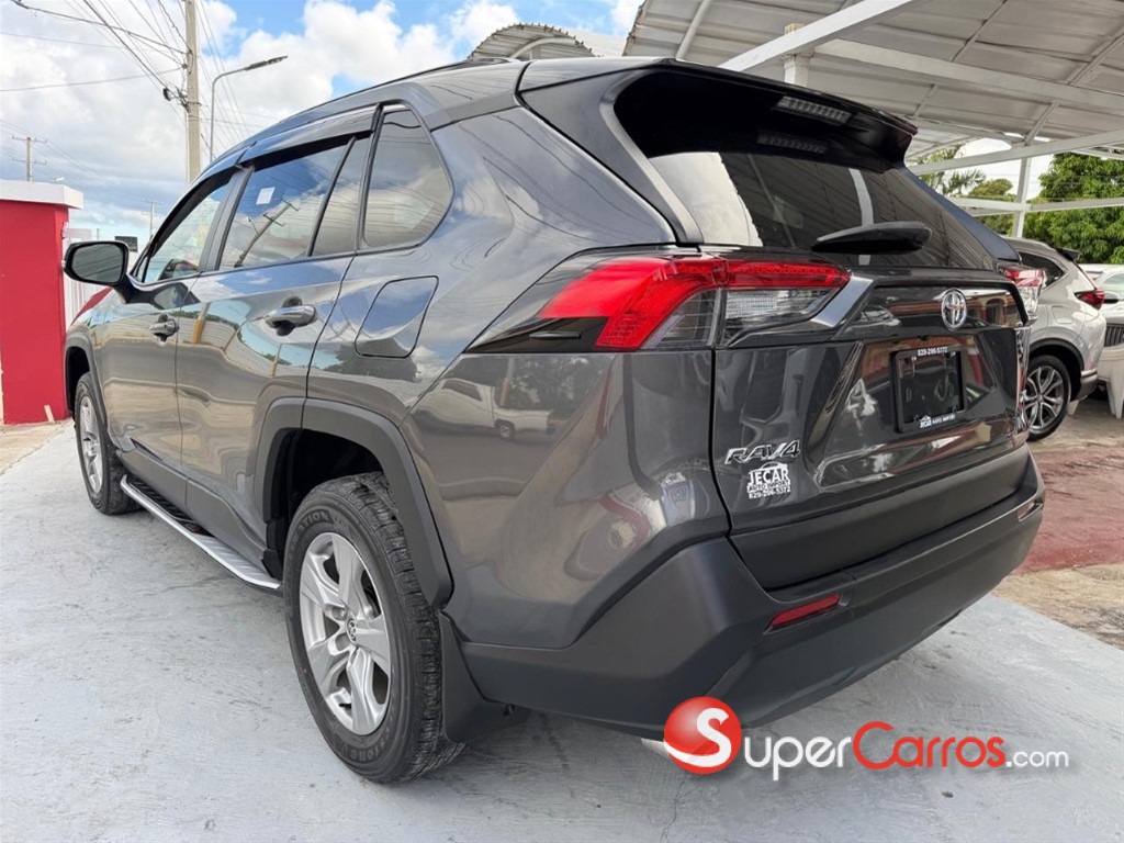 2023 Toyota RAV4 XLE — foto 7 / 11