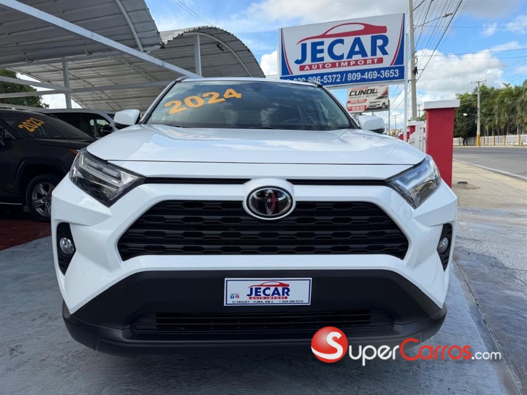 2024 Toyota RAV4 XLE — foto 2 / 11