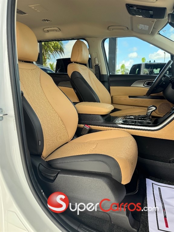 2024 Kia Carnival — foto 4 / 11