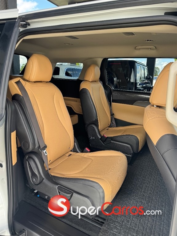 2024 Kia Carnival — foto 6 / 11