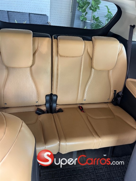 2024 Kia Carnival — foto 7 / 11