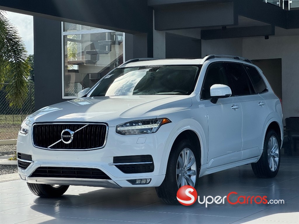 2018 Volvo XC90 Momentum T6