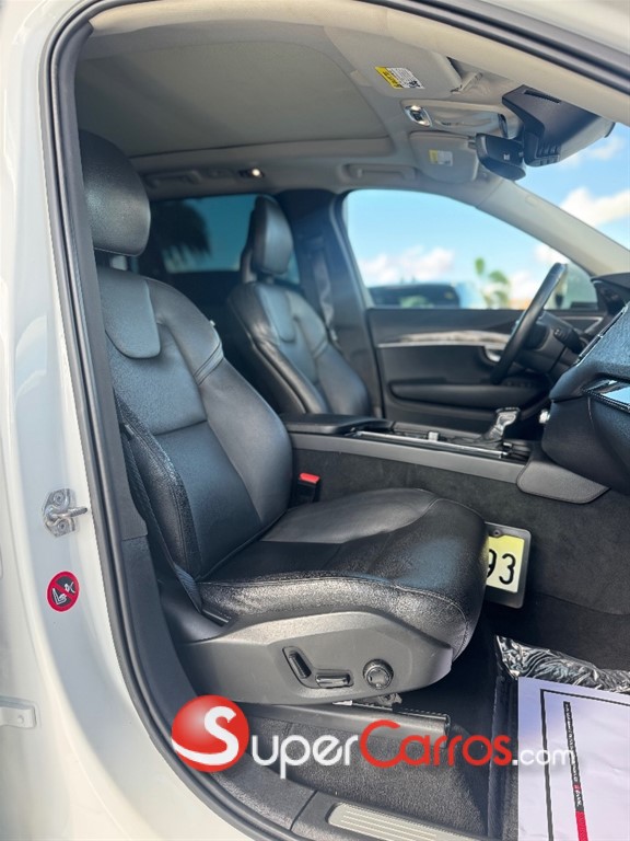 2018 Volvo XC90 Momentum T6 — foto 5 / 11