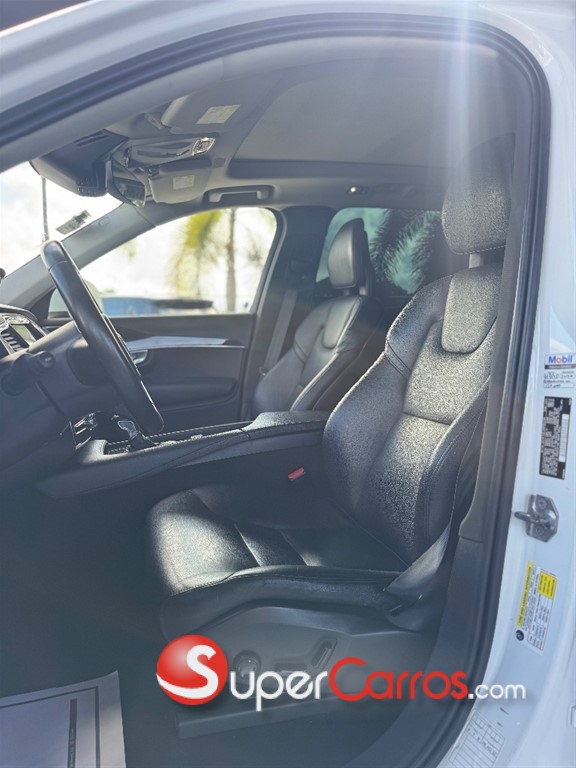2018 Volvo XC90 Momentum T6 — foto 10 / 11