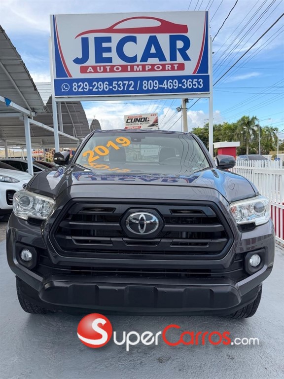 2019 Toyota Tacoma SR — foto 2 / 9