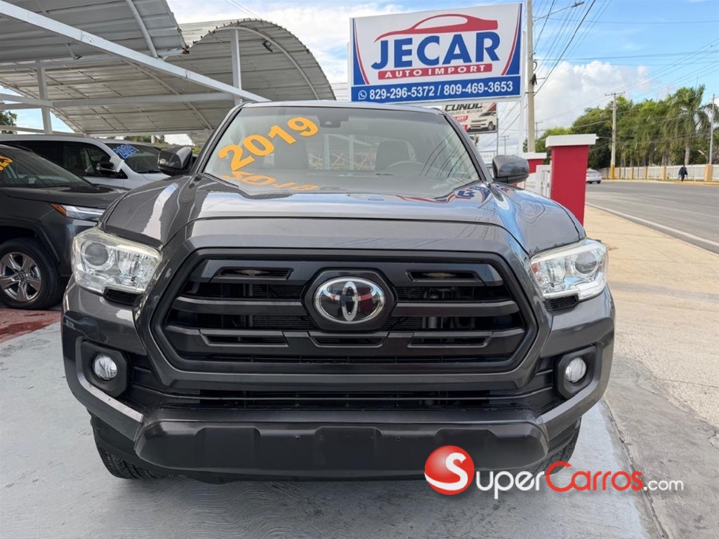2019 Toyota Tacoma SR — foto 3 / 9