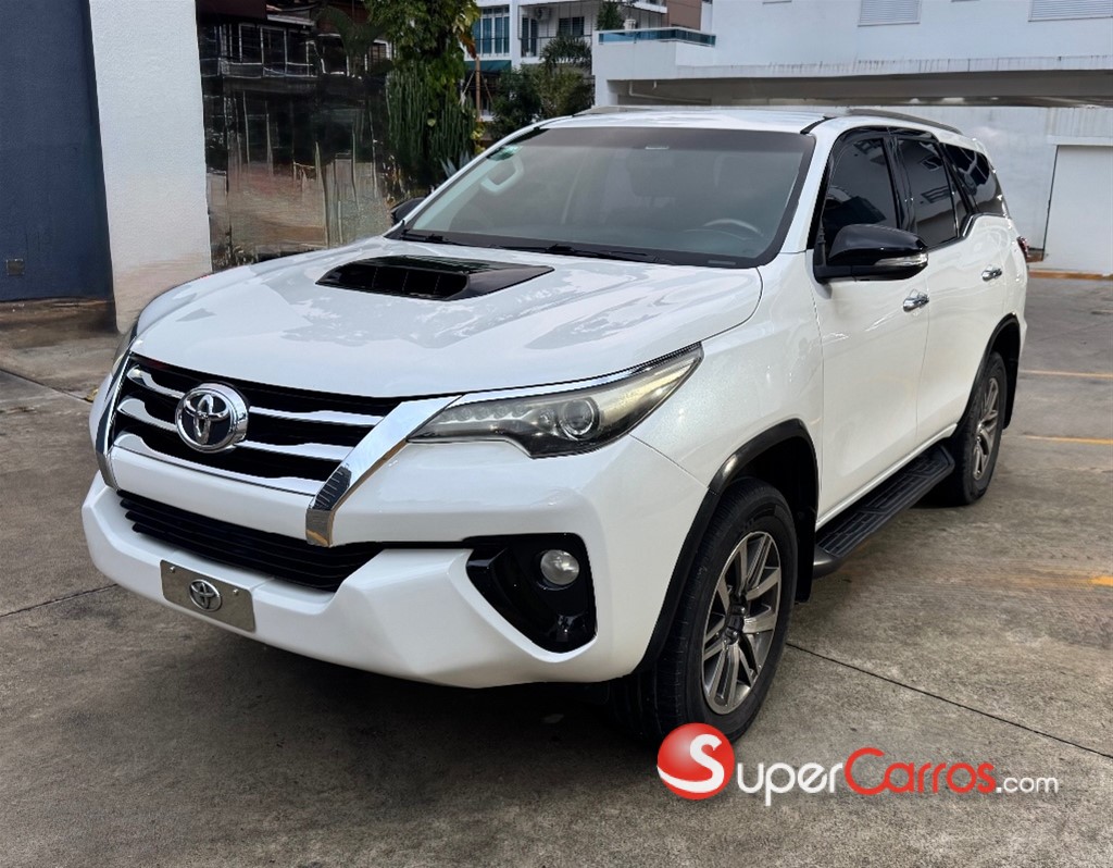 2018 Toyota Fortuner SRV