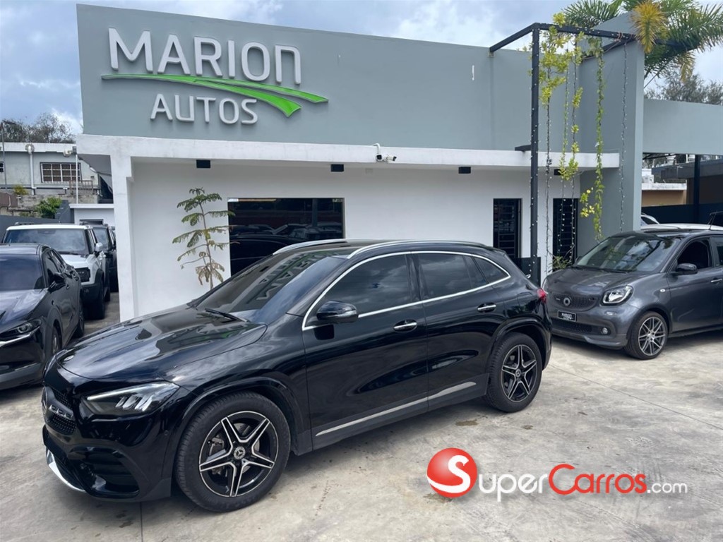 2025 Mercedes-Benz Clase GLA 200 — foto 2 / 10