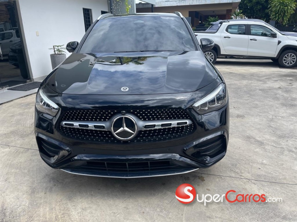 2025 Mercedes-Benz Clase GLA 200 — foto 3 / 10