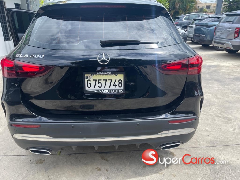 2025 Mercedes-Benz Clase GLA 200 — foto 6 / 10