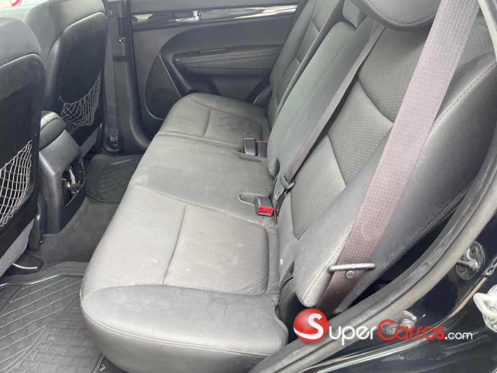 2012 Kia Sorento — foto 8 / 12