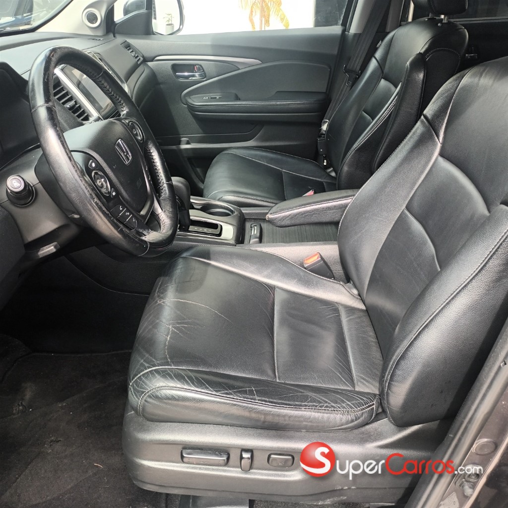 2016 Honda Pilot EXL — foto 10 / 12