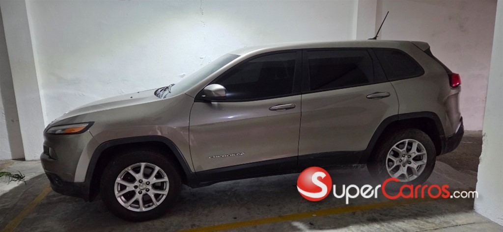 2016 Jeep Cherokee Latitude Sport