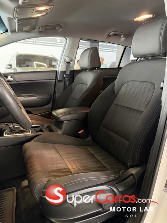 2022 Kia Sportage LX — foto 5 / 10