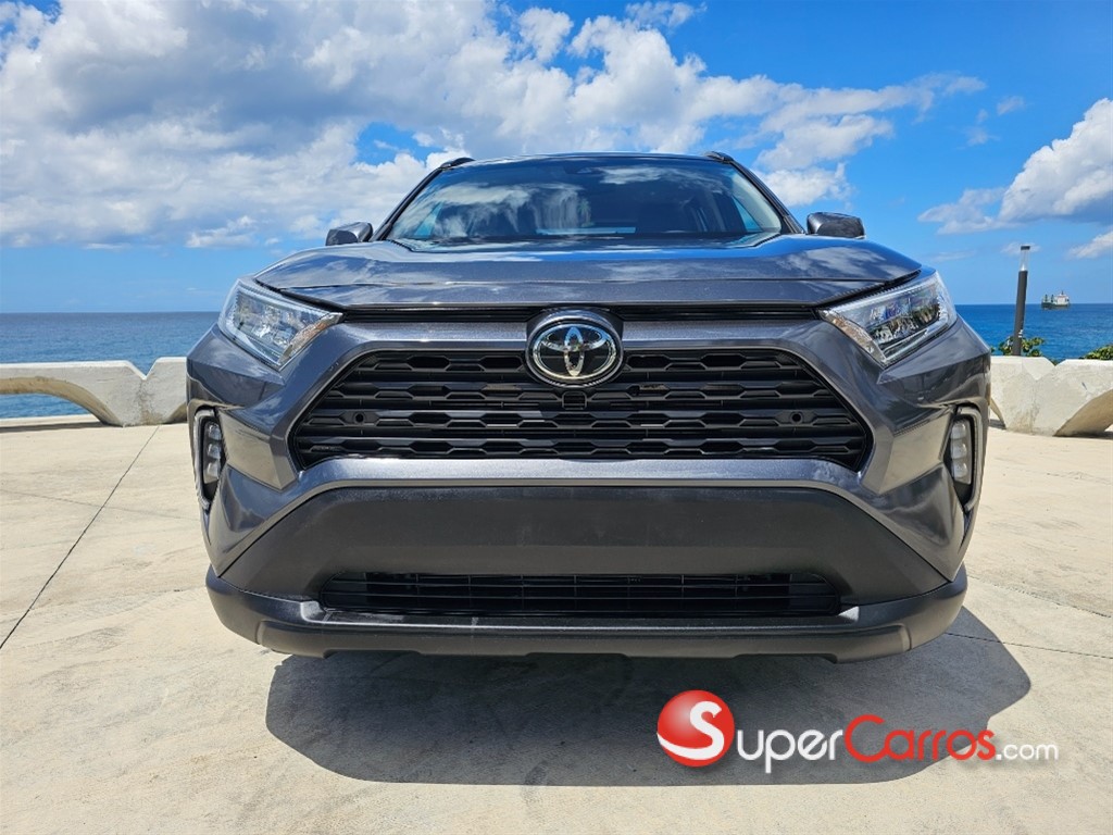 2021 Toyota RAV4 XLE — foto 6 / 12