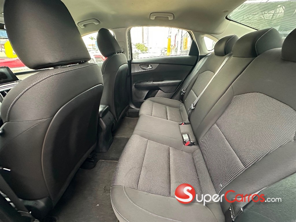 2020 Kia Forte LXS — foto 9 / 9