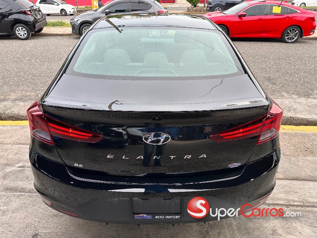 2020 Hyundai Elantra SE — foto 5 / 10