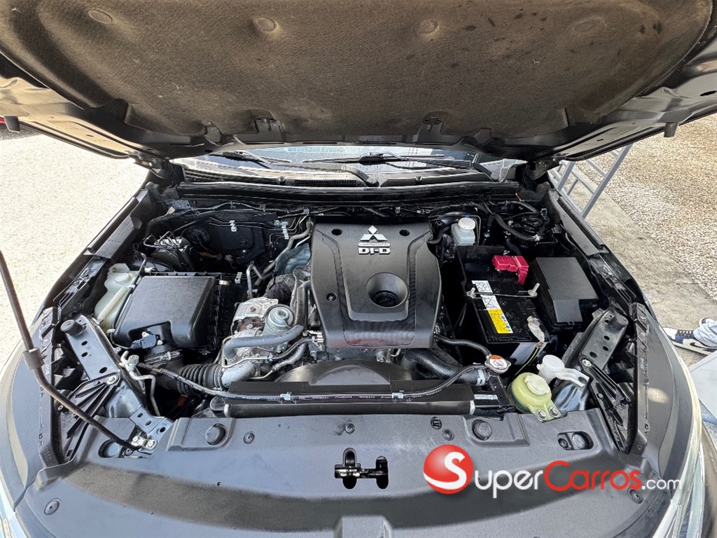 2023 Mitsubishi Motors Montero Sport — foto 10 / 11